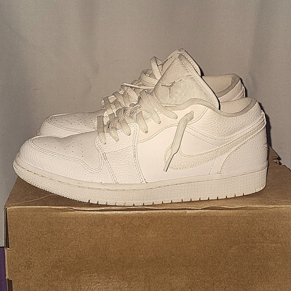 Jordan - Picture 2 of 5